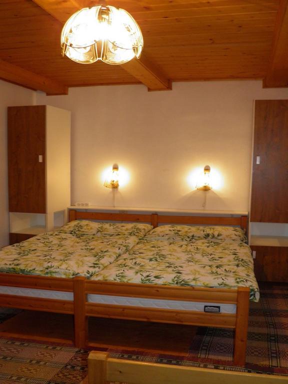 Apartmany Pri Studnicke Oravsky Biely Potok Room photo
